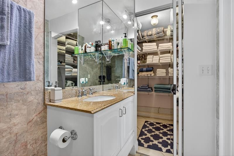 3551 Inverrary Drive, Unit 312, Lauderhill, FL 33319 Photo