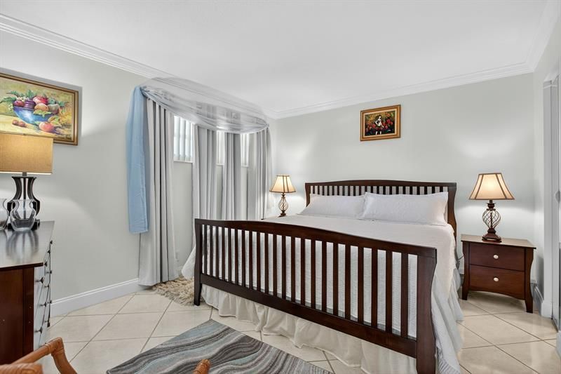 3551 Inverrary Drive, Unit 312, Lauderhill, FL 33319 Photo