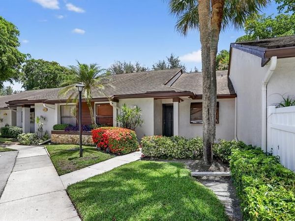 3204 Carambola Cir, Coconut Creek, FL 33066