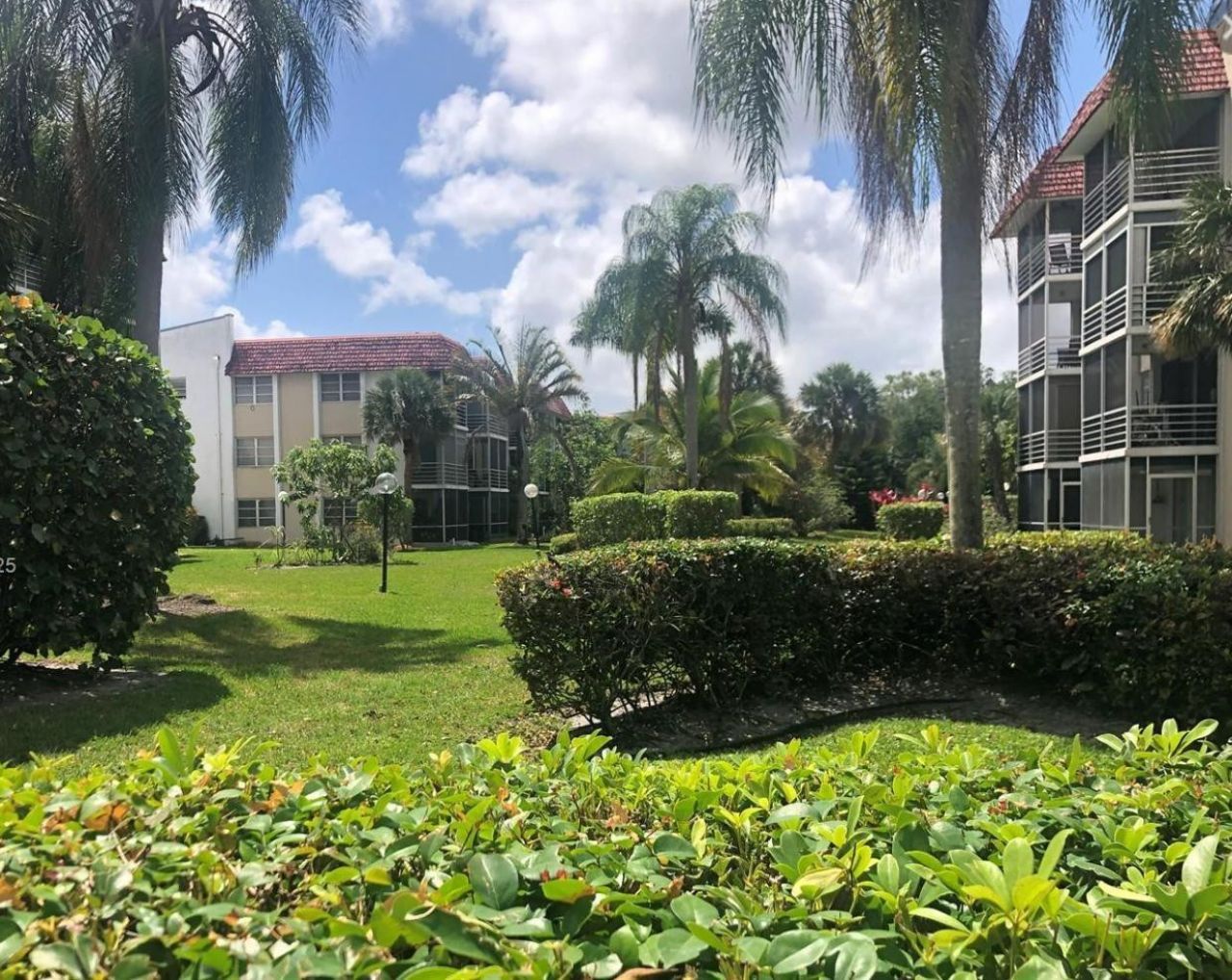 3776 Inverrary Boulevard, Unit 308R, Lauderhill, FL 33319 Photo