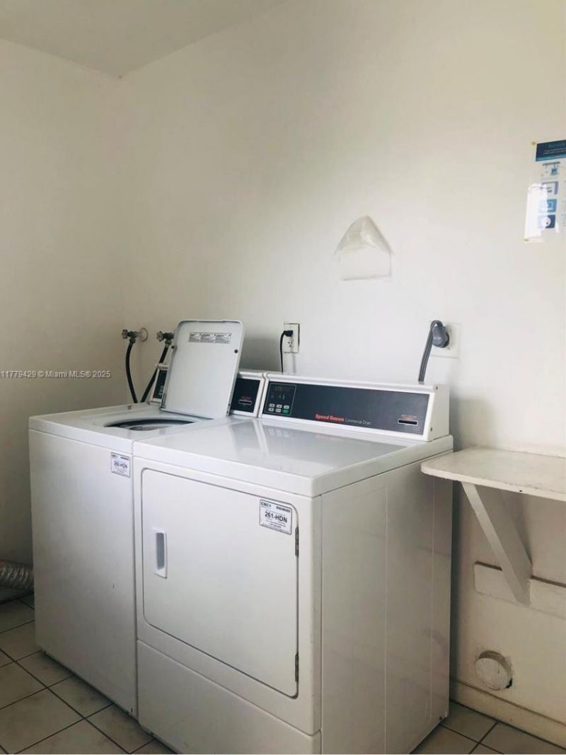 3776 Inverrary Blvd, Unit 308R, Lauderhill, FL 33319 Photo