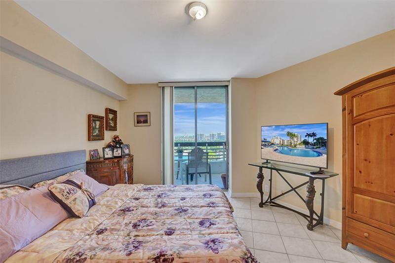 3530 Mystic Pointe Drive, Unit 2308, Aventura, FL 33180 Photo