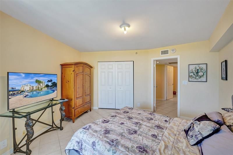 3530 Mystic Pointe Drive, Unit 2308, Aventura, FL 33180 Photo