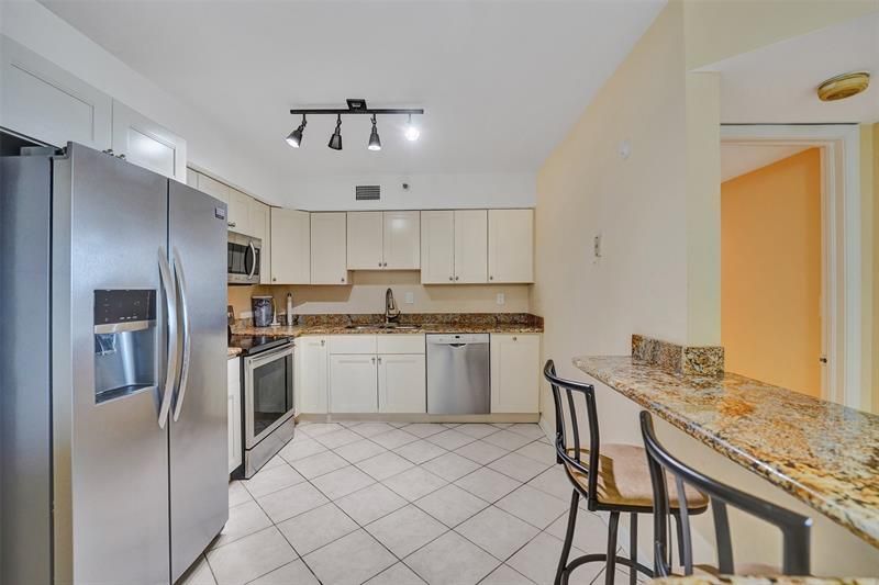 3530 Mystic Pointe Drive, Unit 2308, Aventura, FL 33180 Photo