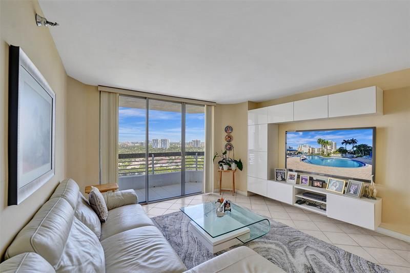 3530 Mystic Pointe Drive, Unit 2308, Aventura, FL 33180 Photo