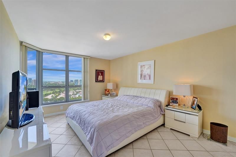 3530 Mystic Pointe Drive, Unit 2308, Aventura, FL 33180 Photo