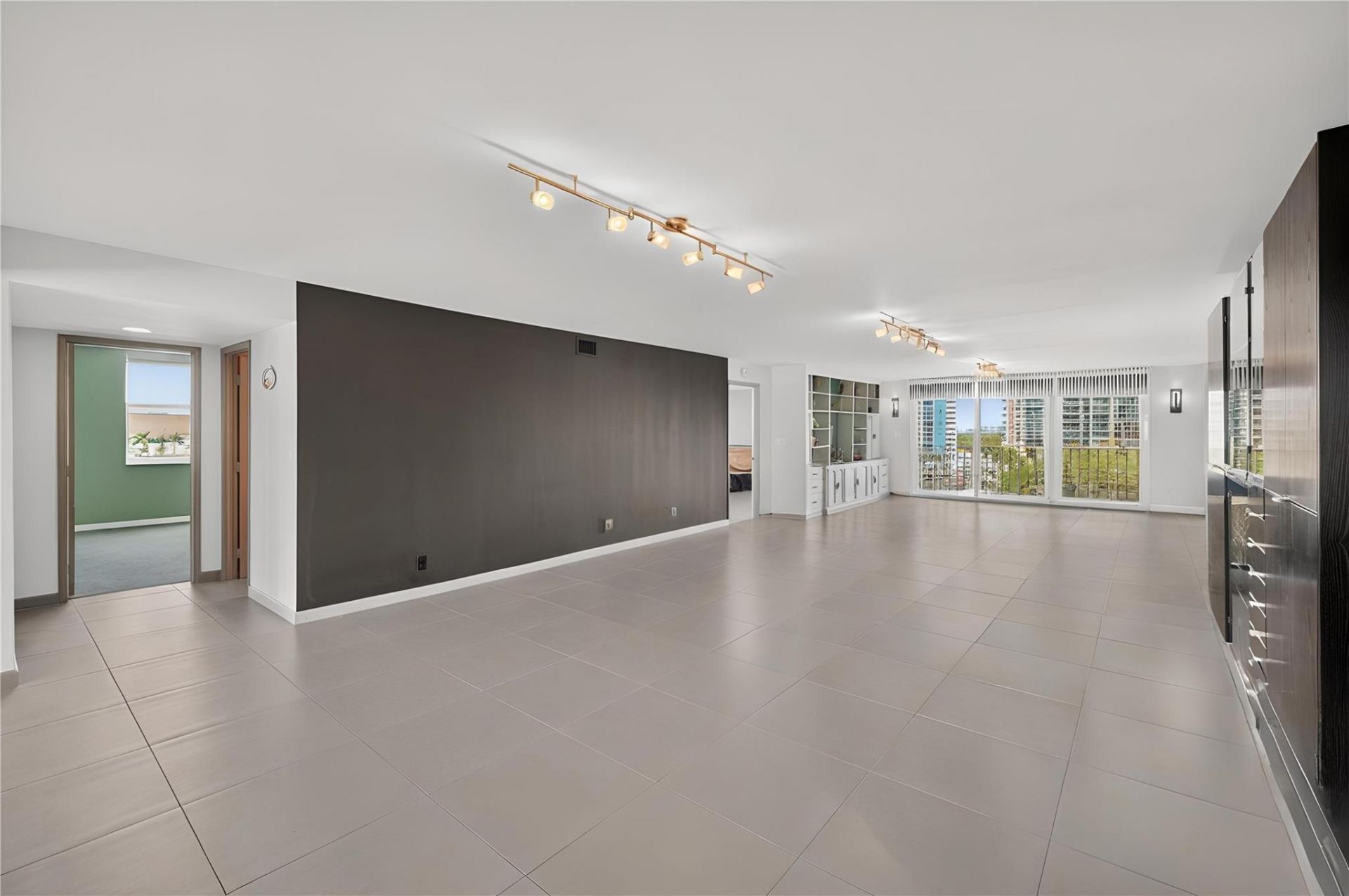 777 Bayshore Drive, Unit 701, Fort Lauderdale, FL 33304 Photo