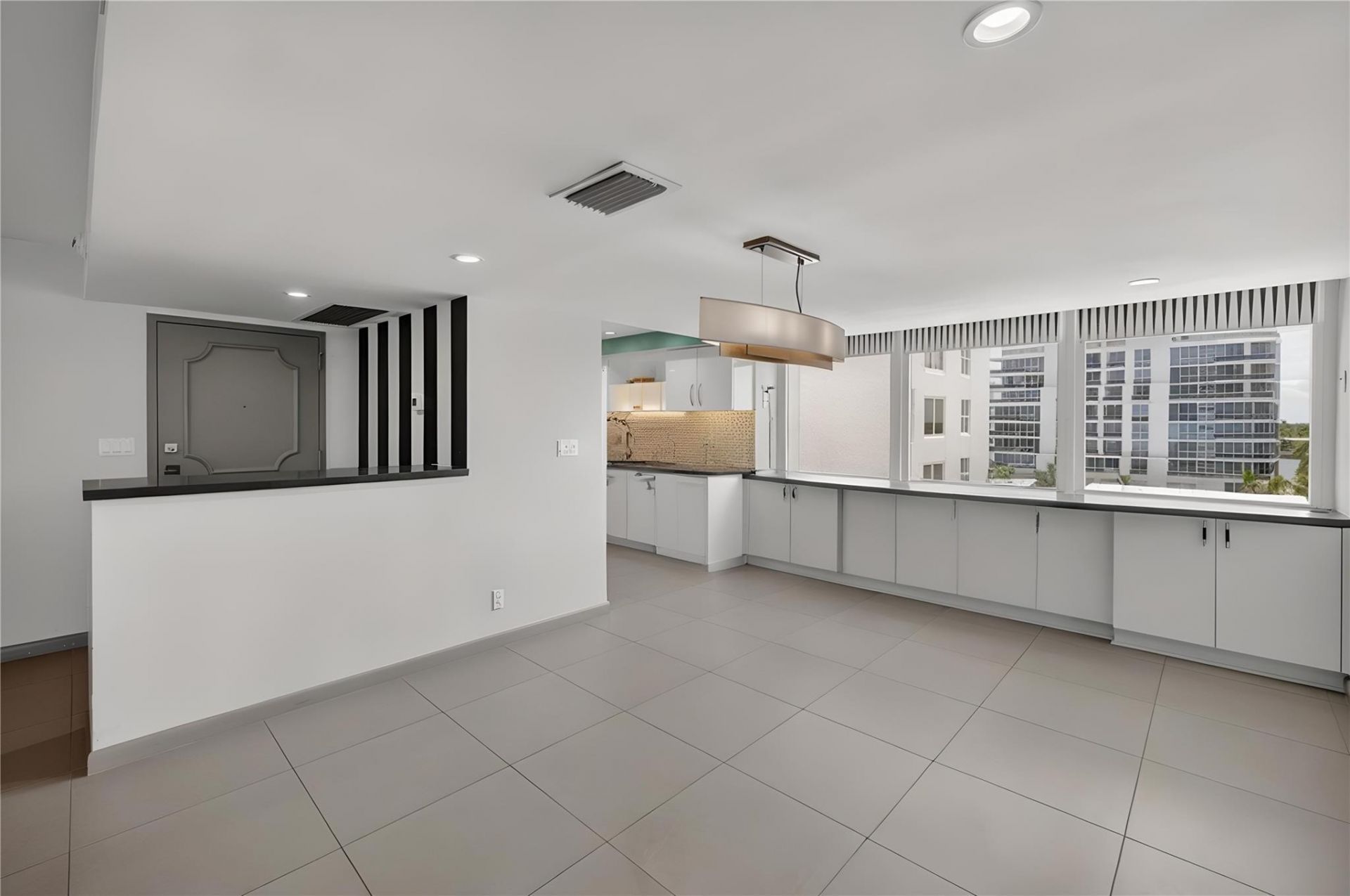 777 Bayshore Drive, Unit 701, Fort Lauderdale, FL 33304 Photo