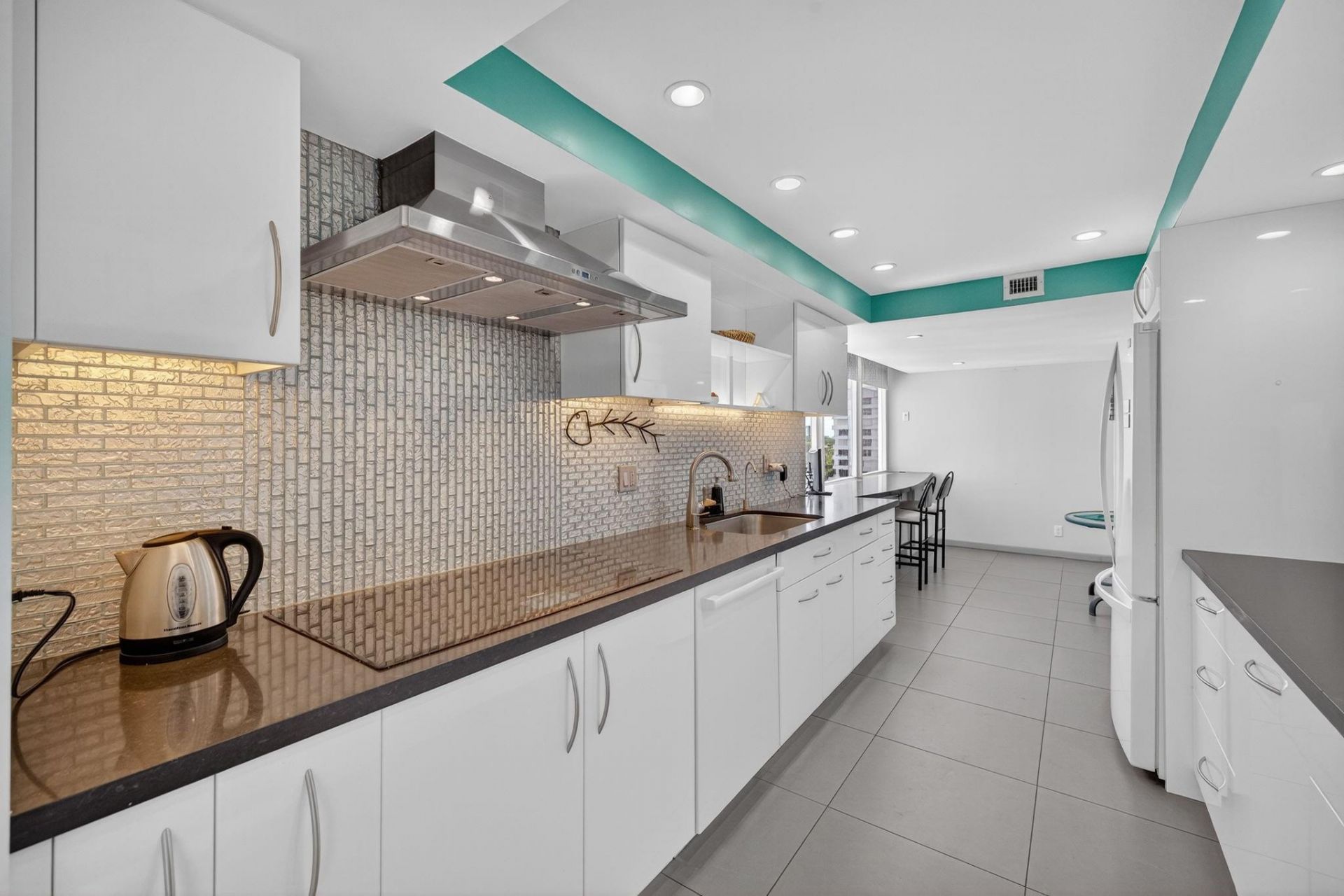 777 Bayshore Drive, Unit 701, Fort Lauderdale, FL 33304 Photo