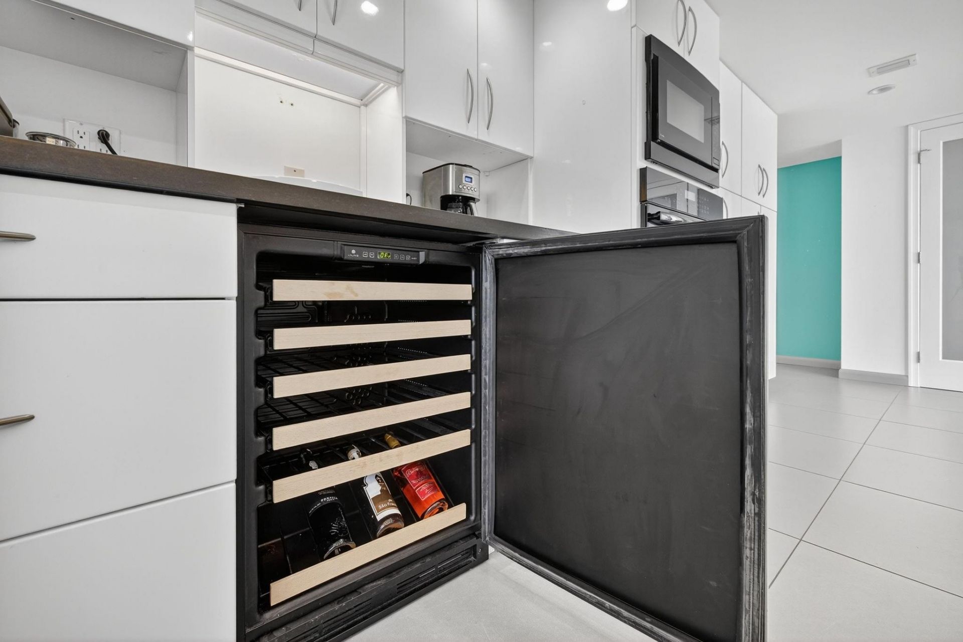 777 Bayshore Drive, Unit 701, Fort Lauderdale, FL 33304 Photo