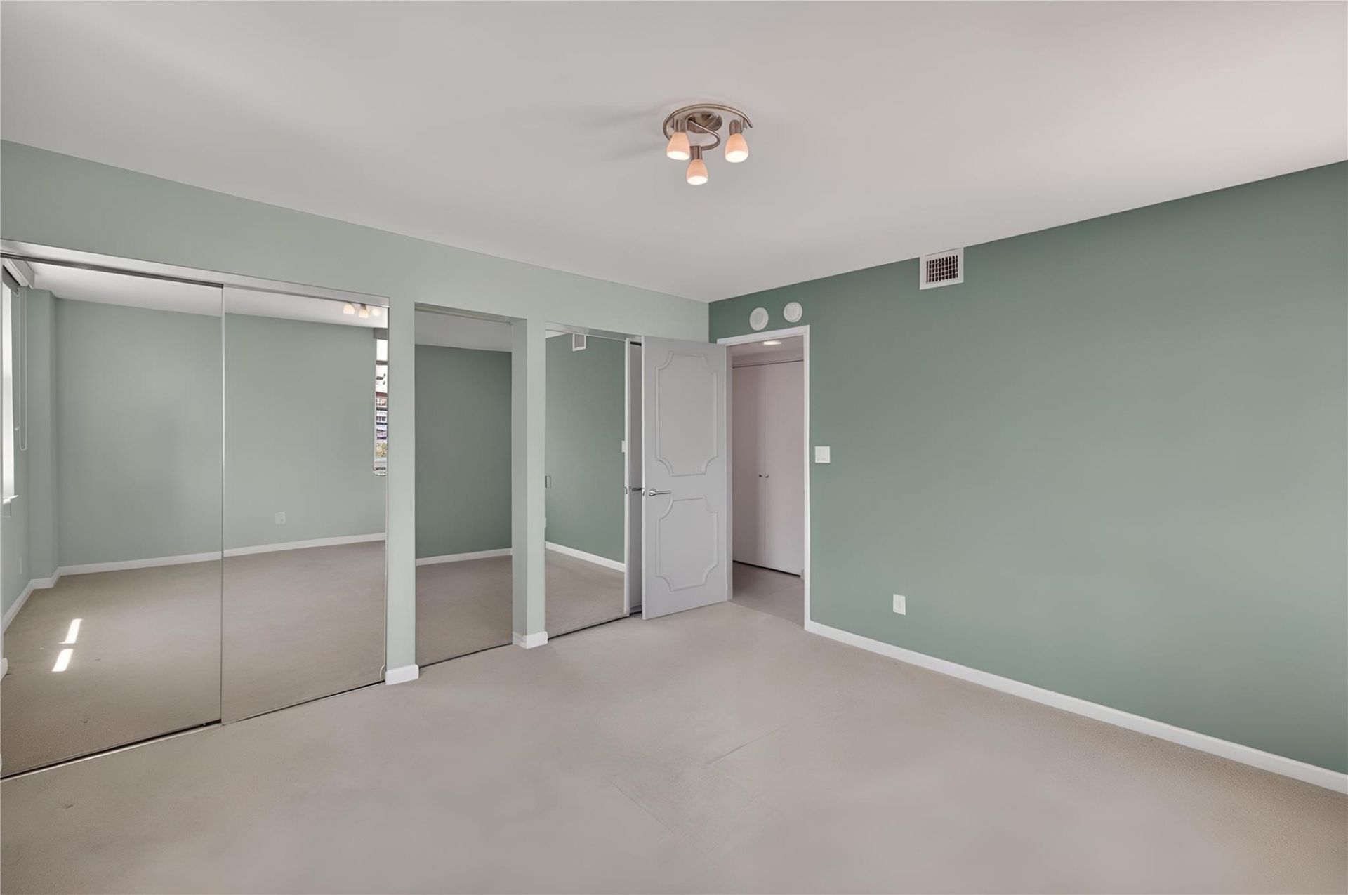 777 Bayshore Drive, Unit 701, Fort Lauderdale, FL 33304 Photo