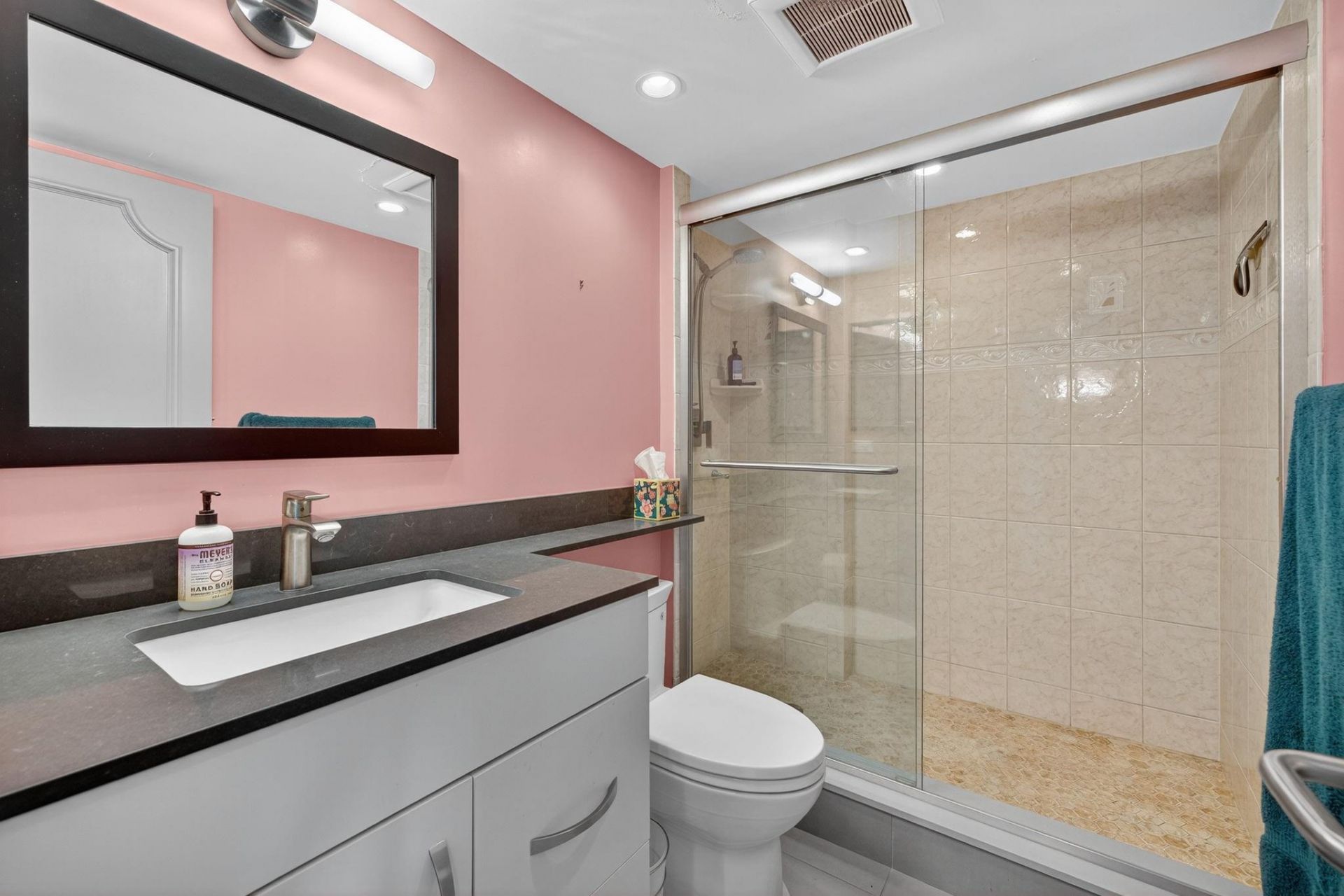 777 Bayshore Drive, Unit 701, Fort Lauderdale, FL 33304 Photo