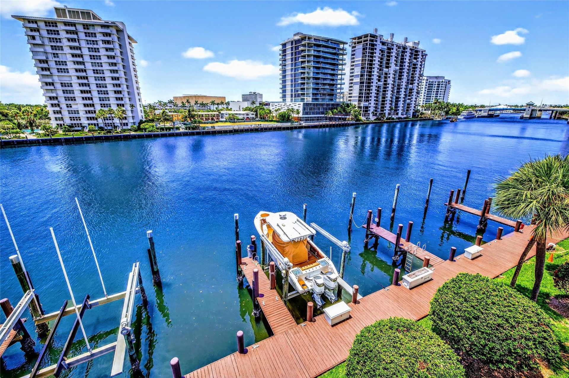 777 Bayshore Drive, Unit 701, Fort Lauderdale, FL 33304 Photo