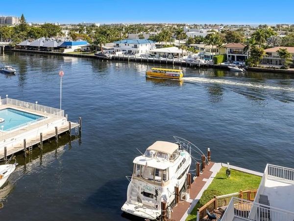 3100 NE 48th St, Unit 609, Fort Lauderdale, FL 33308