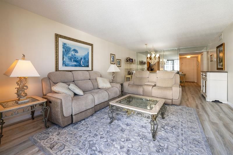 3100 NE 48th Street, Unit 609, Fort Lauderdale, FL 33308 Photo