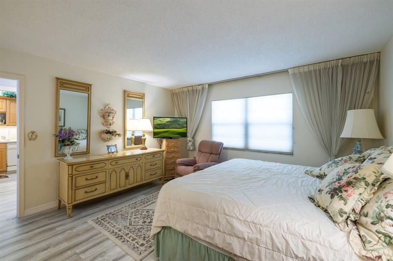 3100 NE 48th Street, Unit 609, Fort Lauderdale, FL 33308 Photo