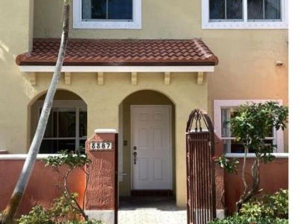 3389 Merrick Ct, Unit 3389, Pompano Beach, FL 33063