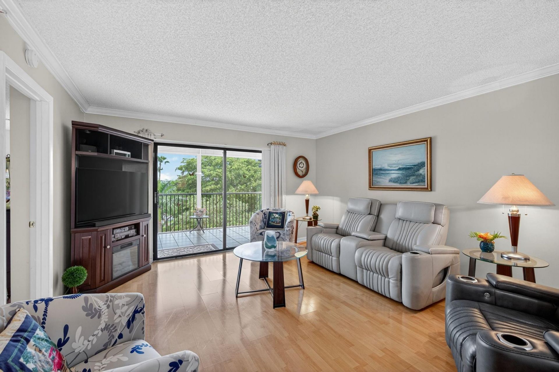 2205 S Cypress Bend Drive, Unit 505, Pompano Beach, FL 33069 Photo
