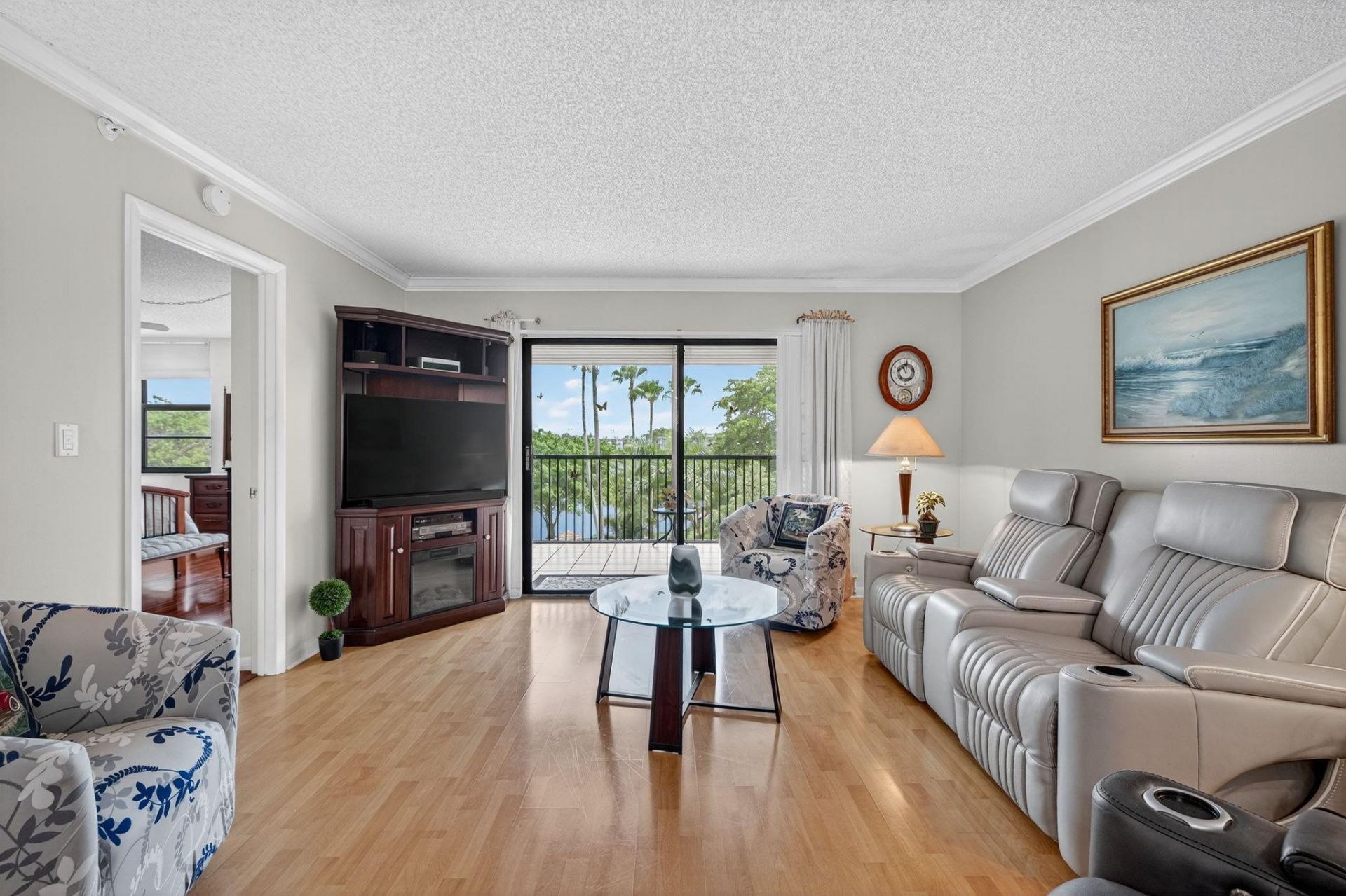 2205 S Cypress Bend Drive, Unit 505, Pompano Beach, FL 33069 Photo