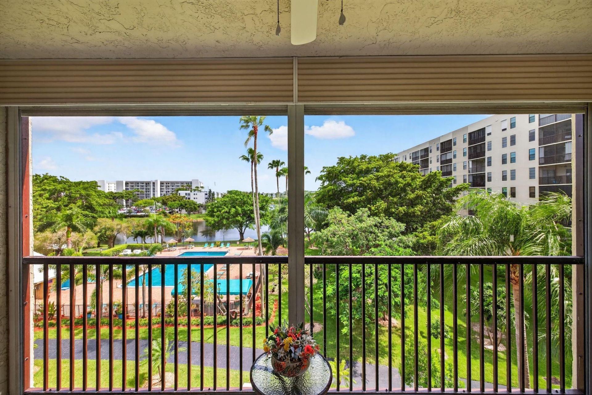 2205 S Cypress Bend Drive, Unit 505, Pompano Beach, FL 33069 Photo