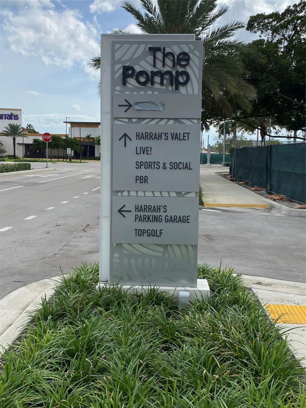 2205 S Cypress Bend Drive, Unit 505, Pompano Beach, FL 33069 Photo