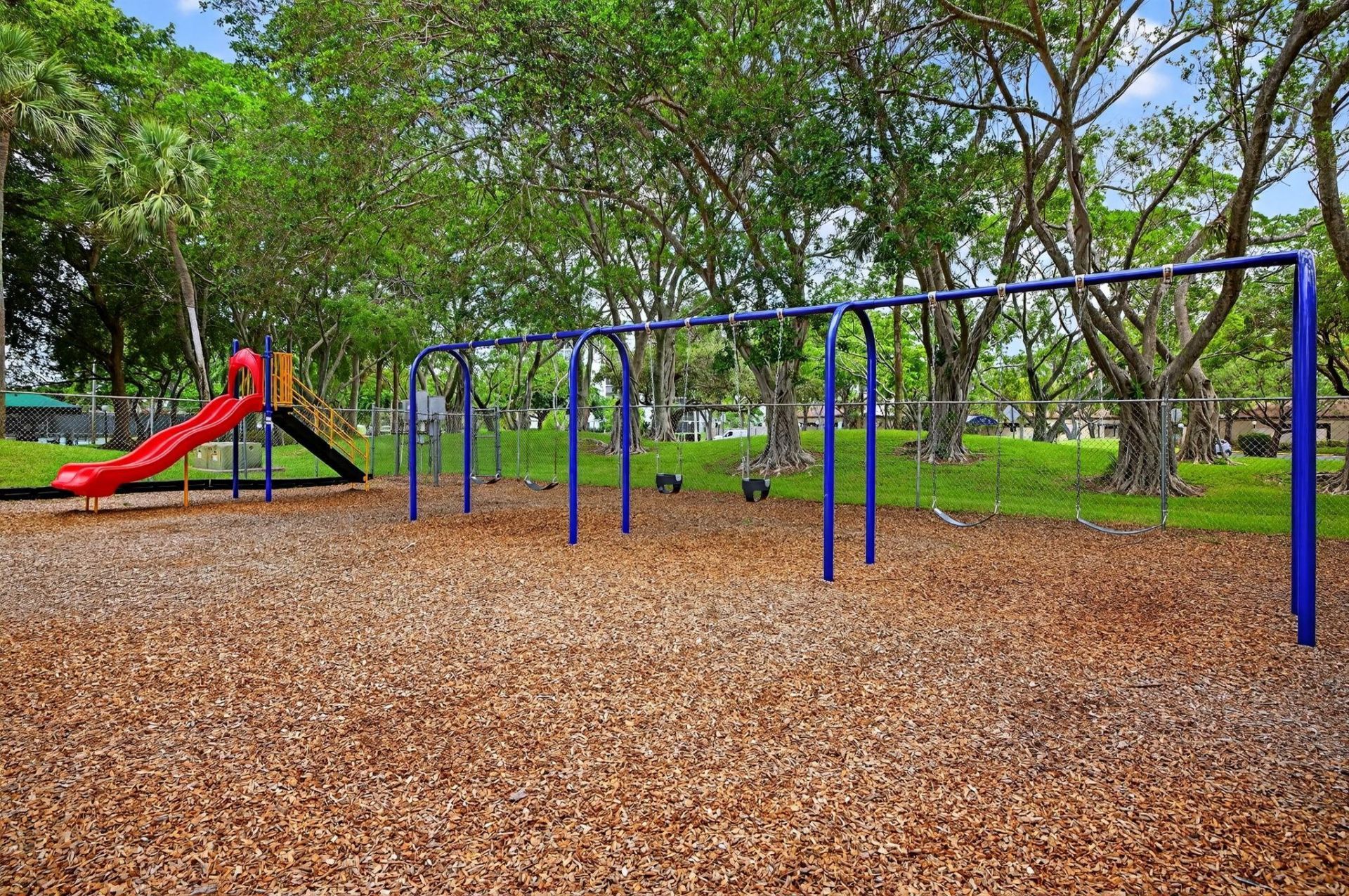 2205 S Cypress Bend Drive, Unit 505, Pompano Beach, FL 33069 Photo