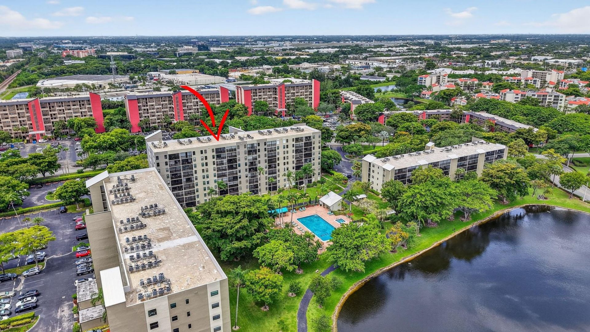 2205 S Cypress Bend Drive, Unit 505, Pompano Beach, FL 33069 Photo