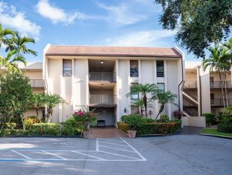 7850 W Mcnab Road Tamarac, FL 33321