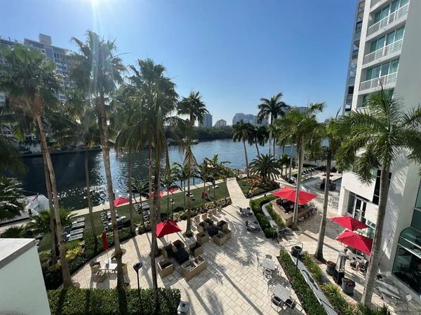 2670 E Sunrise Blvd, Unit 322, Fort Lauderdale, FL 33304