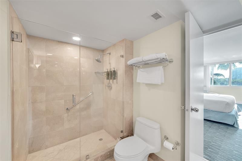 2670 E Sunrise Blvd, Unit 322, Fort Lauderdale, FL 33304 Photo