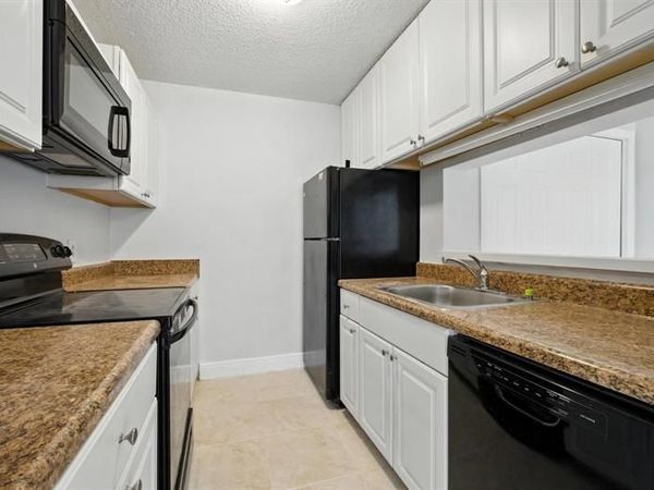 4281 W Mcnab Road, Unit 16, Pompano Beach, FL 33069