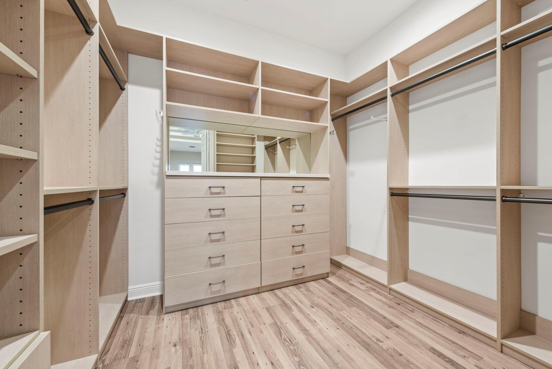 919 NE 17th Way, Fort Lauderdale, FL 33304 Photo