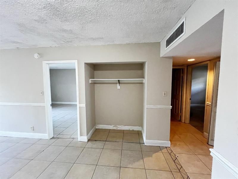 3141 NW 47th Terrace, Unit 221, Lauderdale Lakes, FL 33319 Photo