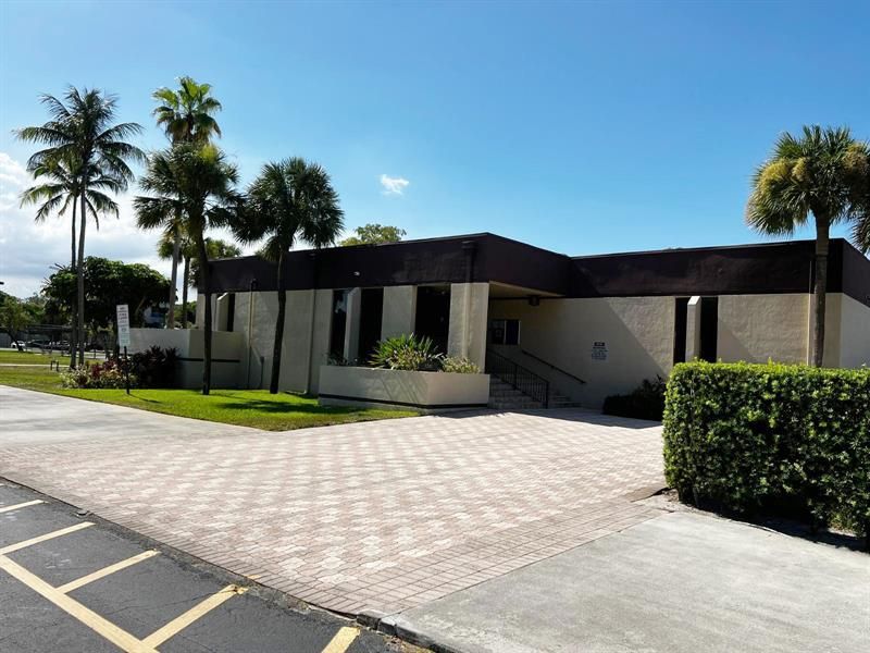 3141 NW 47th Terrace, Unit 221, Lauderdale Lakes, FL 33319 Photo