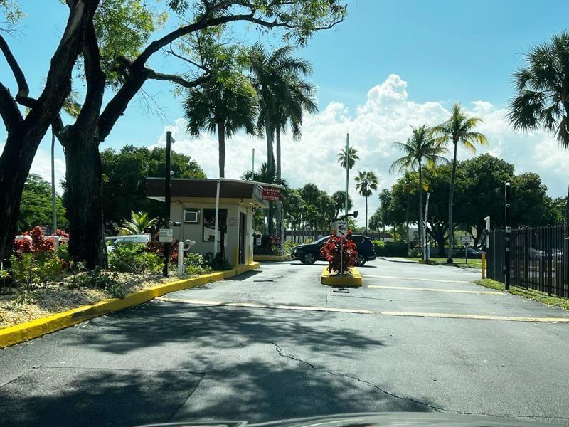 3141 NW 47th Terrace, Unit 221, Lauderdale Lakes, FL 33319 Photo