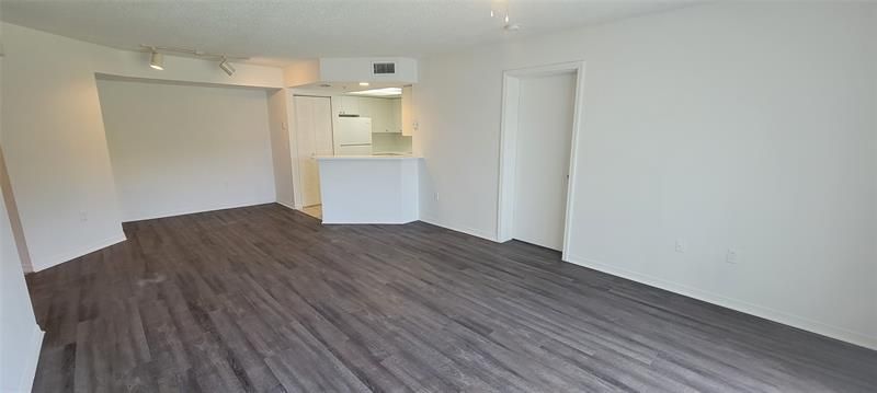 4177 N Haverhill Rd, Unit 816, West Palm Beach, FL 33417 Photo