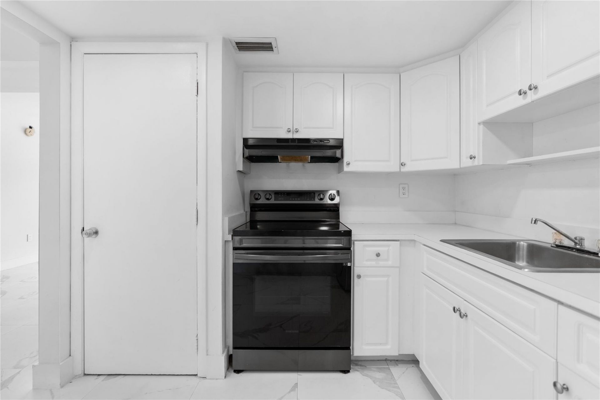 4164 Inverrary Drive, Unit 412, Lauderhill, FL 33319 Photo