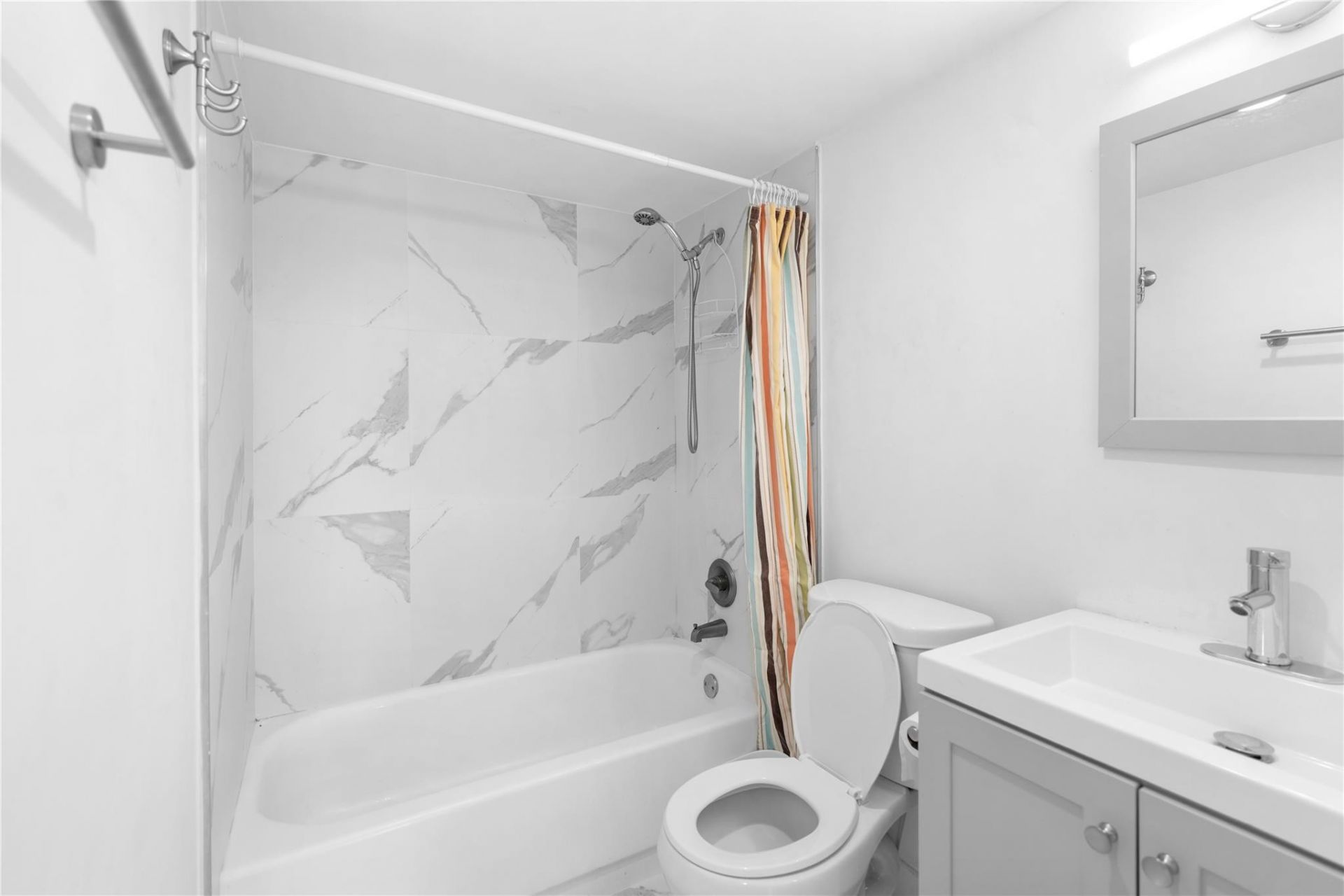 4164 Inverrary Drive, Unit 412, Lauderhill, FL 33319 Photo