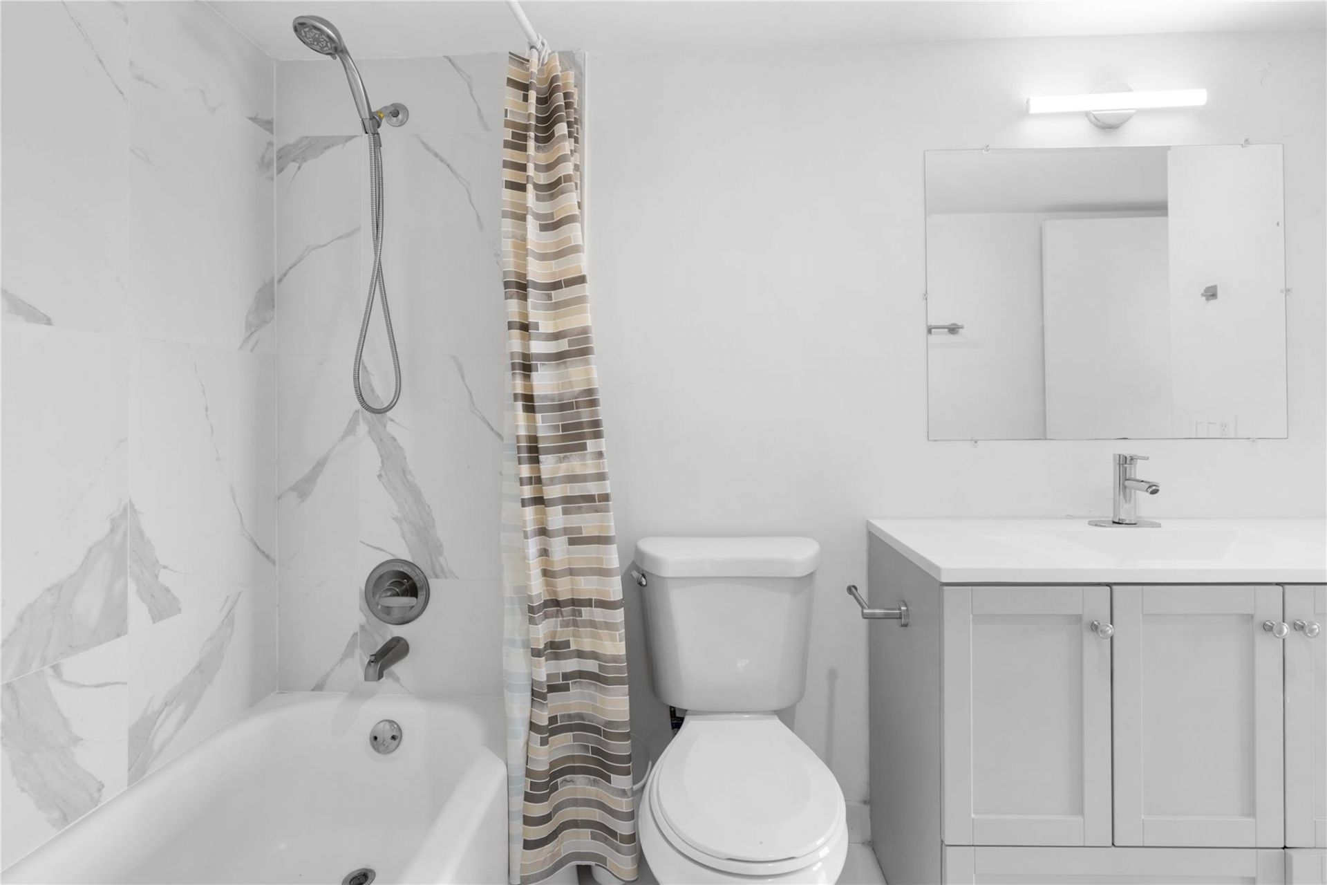 4164 Inverrary Drive, Unit 412, Lauderhill, FL 33319 Photo