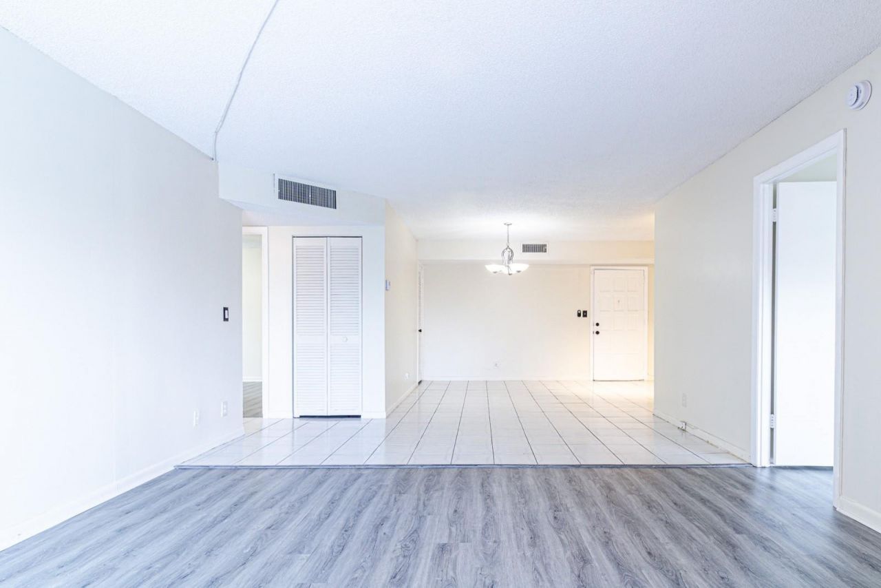 3280 Spanish Moss Terrace, Unit 307, Lauderhill, FL 33319 Photo