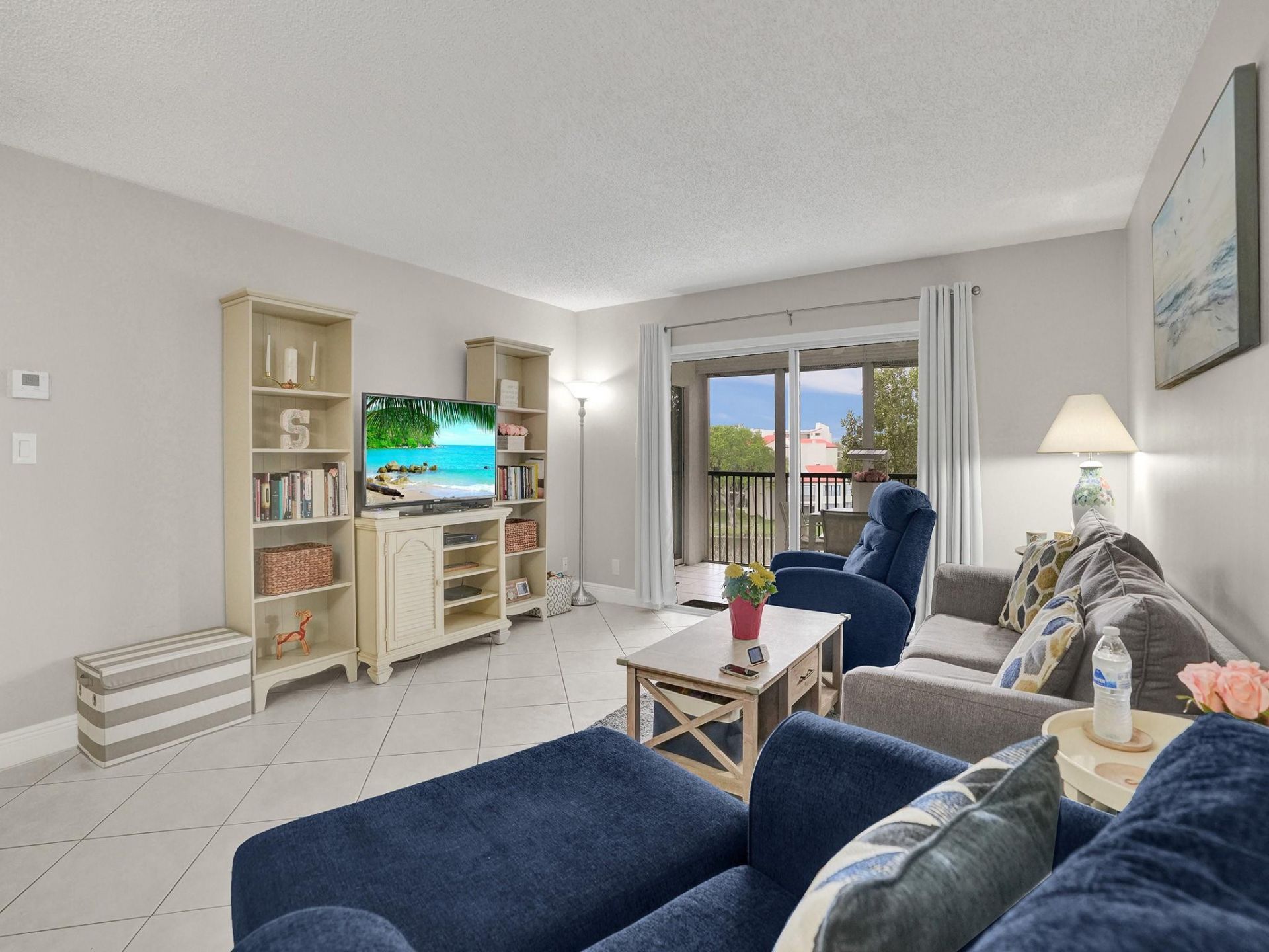 2208 S Cypress Bend Drive, Unit 401, Pompano Beach, FL 33069 Photo