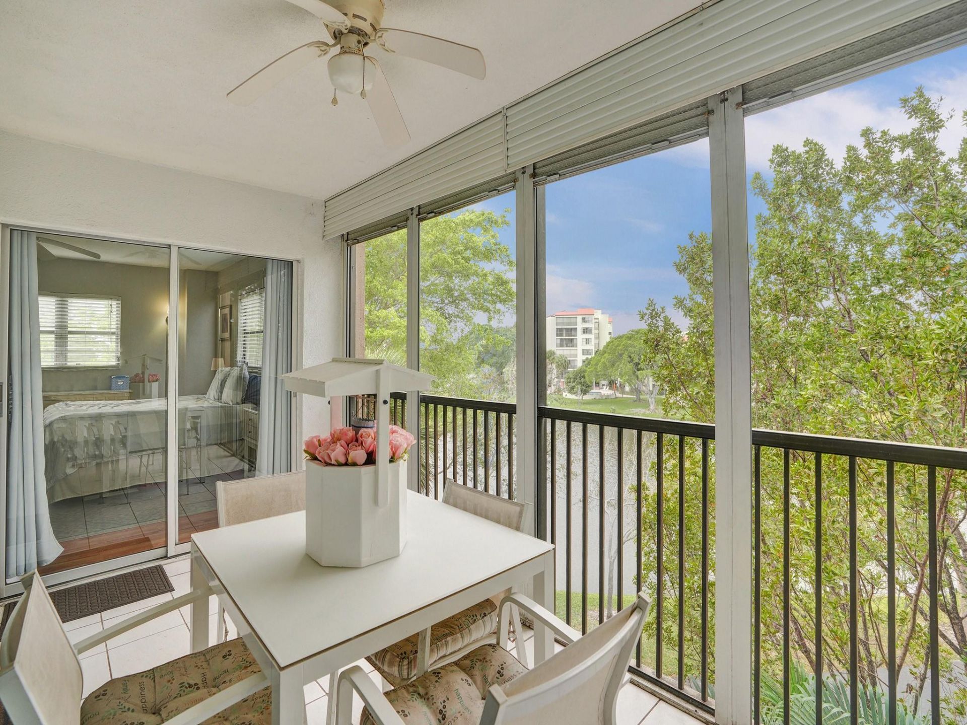 2208 S Cypress Bend Drive, Unit 401, Pompano Beach, FL 33069 Photo