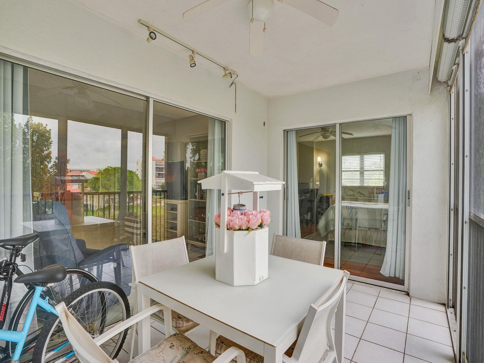 2208 S Cypress Bend Drive, Unit 401, Pompano Beach, FL 33069 Photo