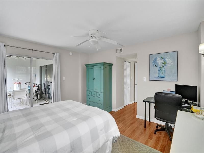 2208 S Cypress Bend Drive, Unit 401, Pompano Beach, FL 33069 Photo