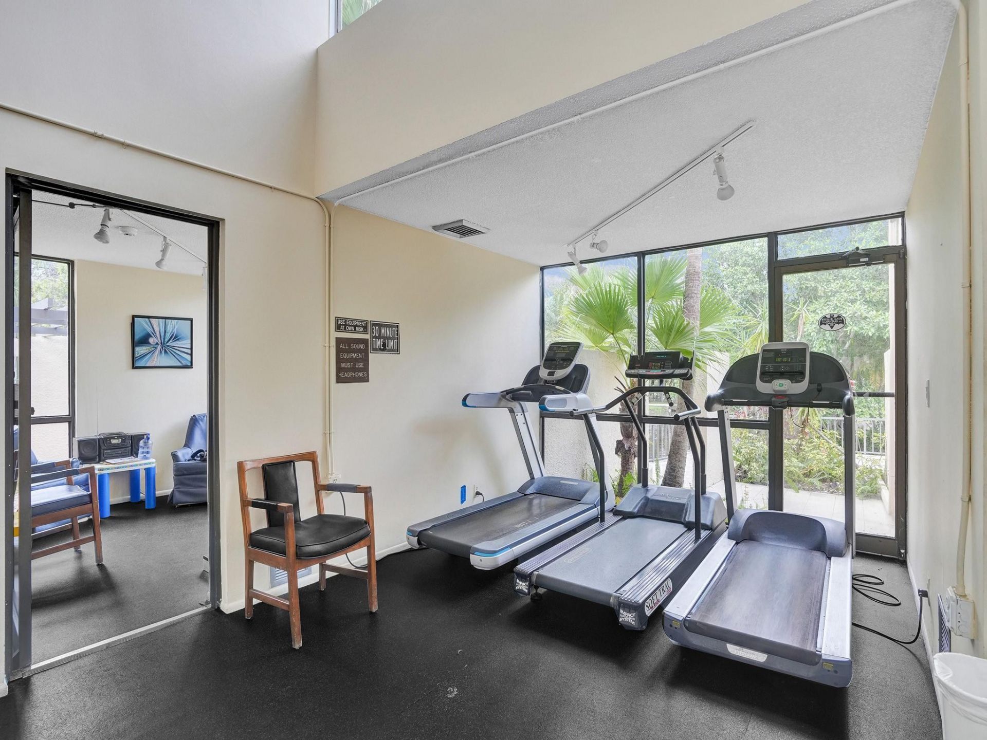 2208 S Cypress Bend Drive, Unit 401, Pompano Beach, FL 33069 Photo