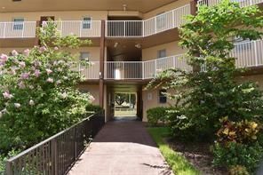 9001 Sunrise Lakes Boulevard, Unit 201, Sunrise, FL 33322 Photo