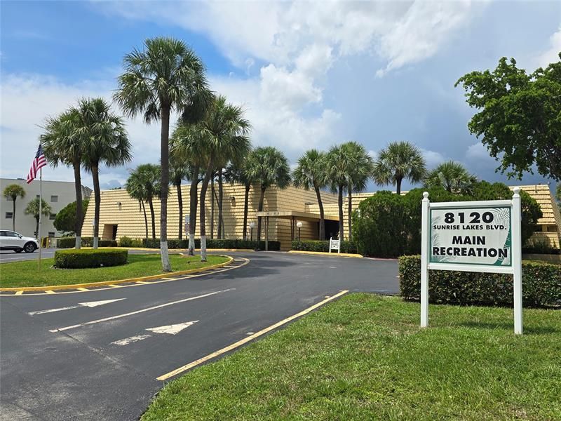 8225 Sunrise Lakes Boulevard, Unit 303, Sunrise, FL 33322 Photo