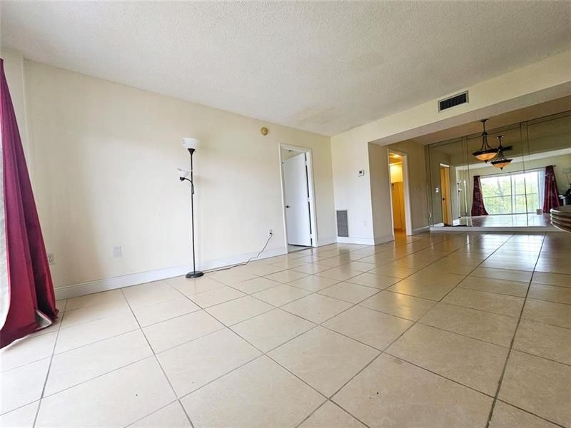 4172 Inverrary Drive, Unit 410, Lauderhill, FL 33319 Photo