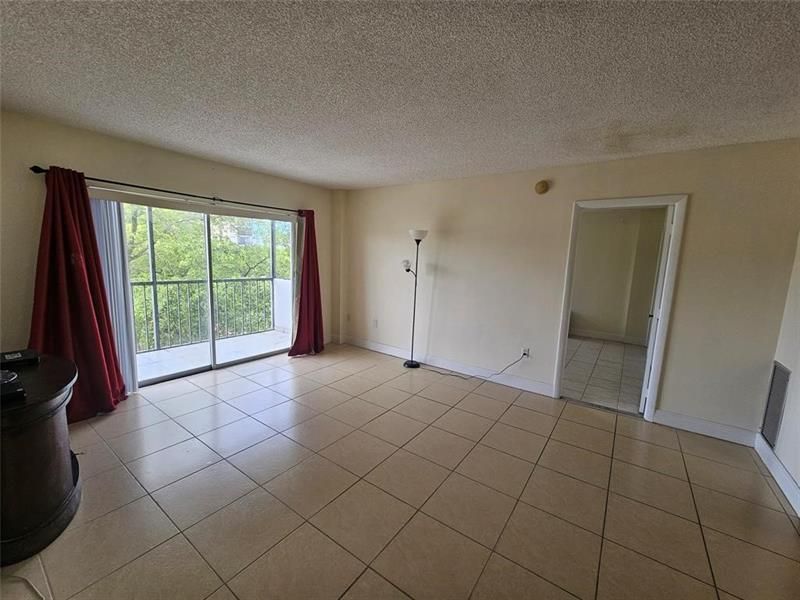 4172 Inverrary Drive, Unit 410, Lauderhill, FL 33319 Photo