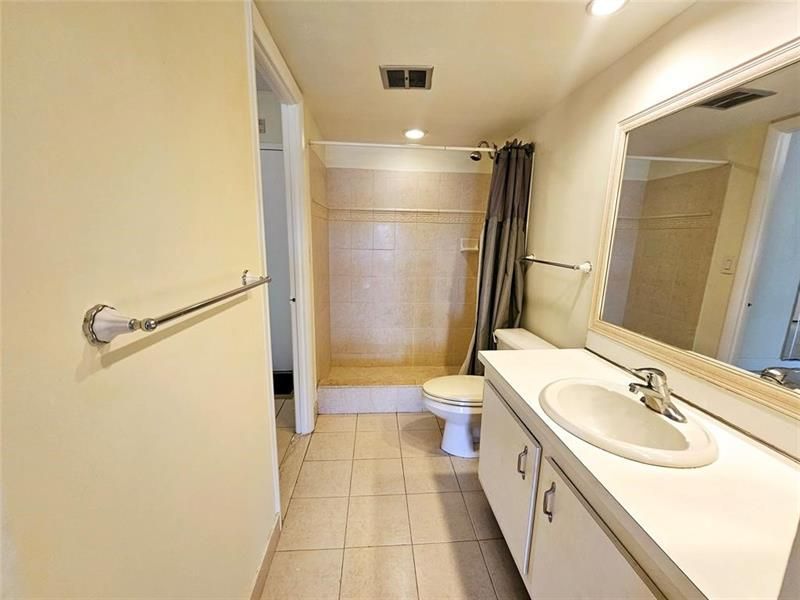 4172 Inverrary Drive, Unit 410, Lauderhill, FL 33319 Photo